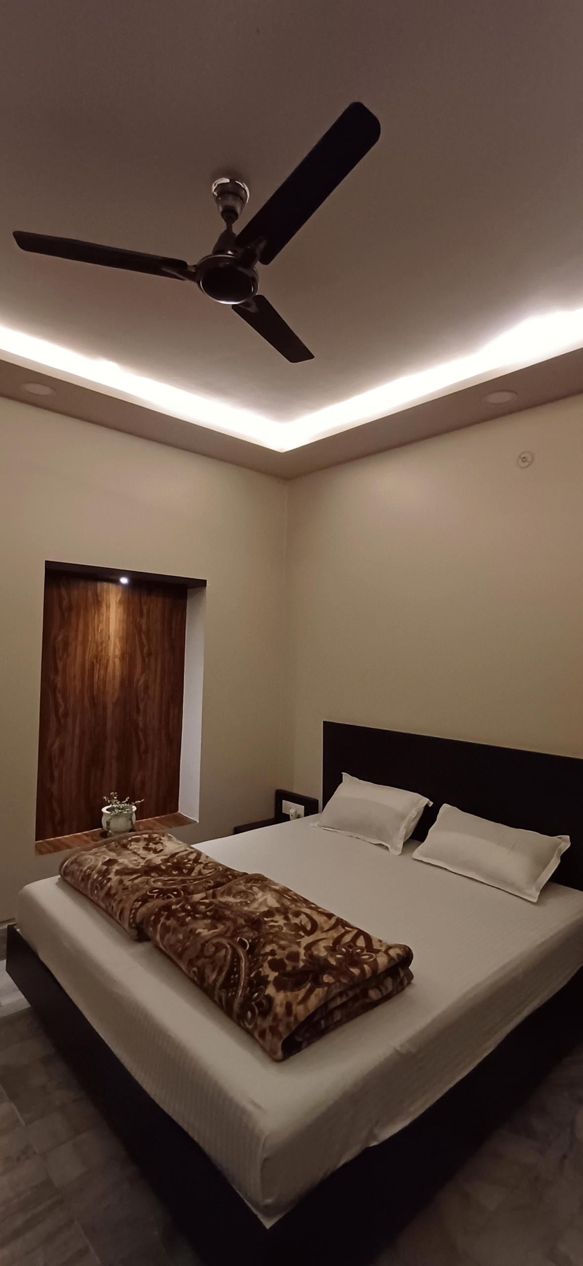 Deluxe Room with Attached Washroom 12